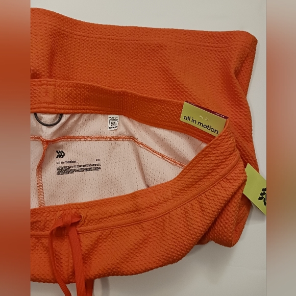 NWT All In Motion - Textured Fleece Shorts - Picture 3 of 4